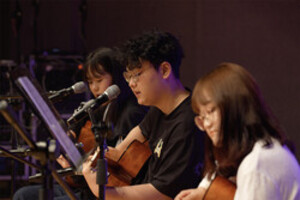 지난 8일 목원대 콘서트홀에서 열린 체험교양교과 음악회에서 학생들이 공연을 하고 있다.