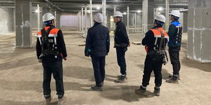 대전 도시공사 안전 품질 검수단(Home-Ma)이 갑천 2 트리풀시티 엘리프 건설 현장의 겨울철 공사 안전과 품질 점검을 실시하고 있다.