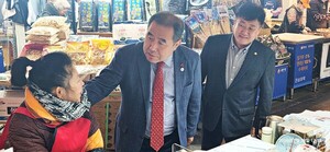 최창우 대전일자리경제진흥원장의 이유 있는 전통시장 방문 - 뉴스 썸네일 이미지